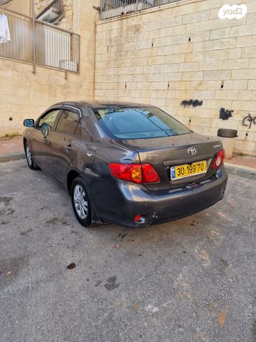 טויוטה קורולה