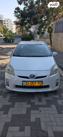 מודעת רכב טויוטה פריוס
