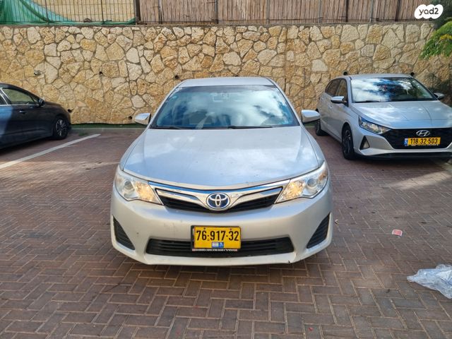 טויוטה קאמרי