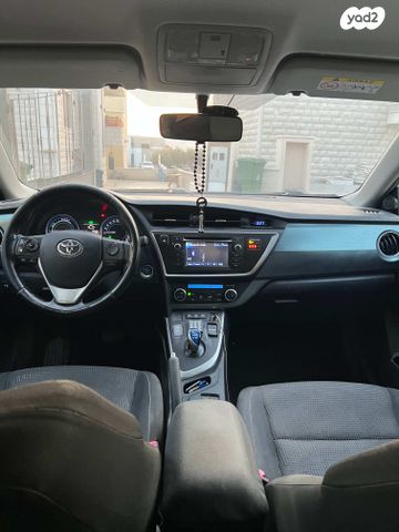 טויוטה אוריס