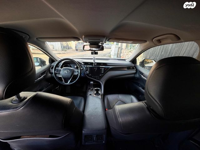 טויוטה קאמרי