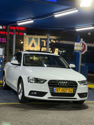 מודעת רכב אאודי A4