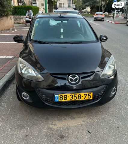 מודעת רכב מאזדה 2