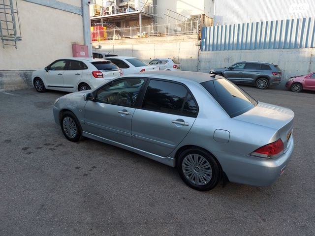 מיצובישי לנסר