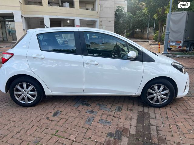 מודעת רכב טויוטה יאריס