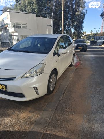 מודעת רכב טויוטה פריוס פלוס