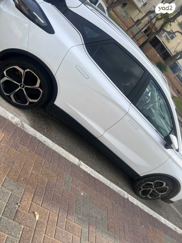 מודעת רכב ג׳ילי Geometry C