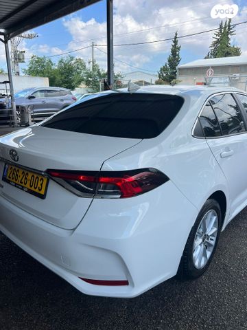 טויוטה קורולה