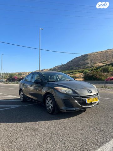 מודעת רכב מאזדה 3
