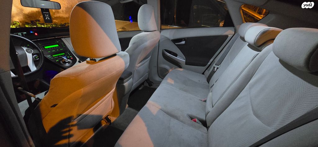 טויוטה פריוס