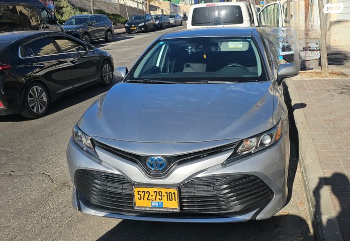 טויוטה קאמרי