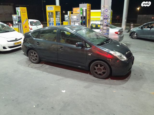 טויוטה פריוס