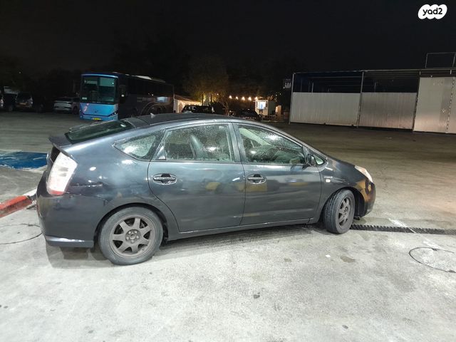 טויוטה פריוס