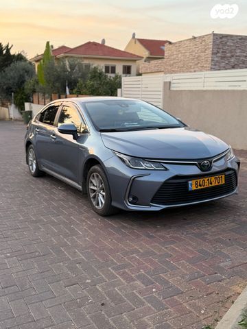 מודעת רכב טויוטה קורולה