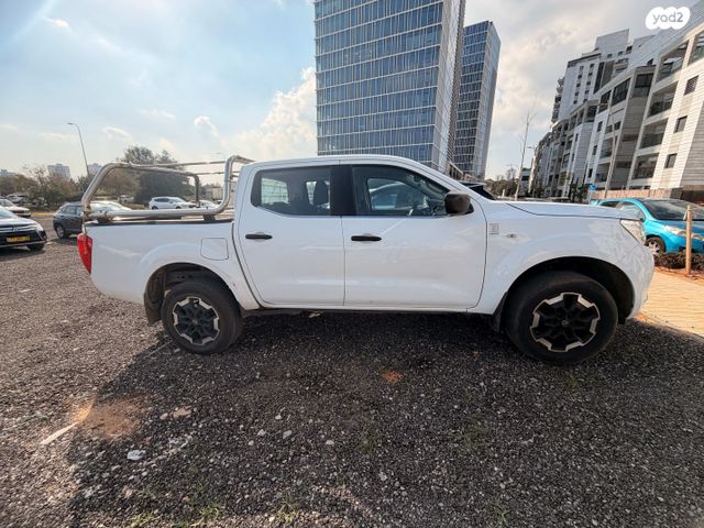 ניסאן נבארה