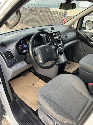 יונדאי H-1 / i800