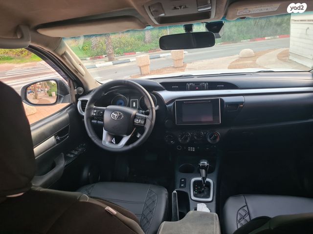 טויוטה היילקס