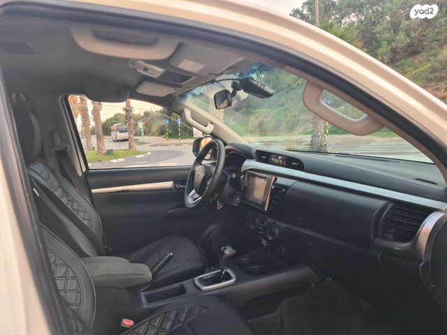 טויוטה היילקס