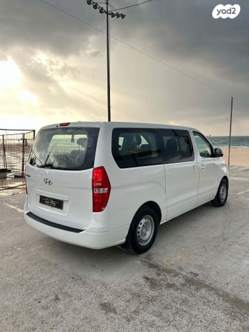 יונדאי H-1 / i800