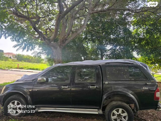 איסוזו די-מקס