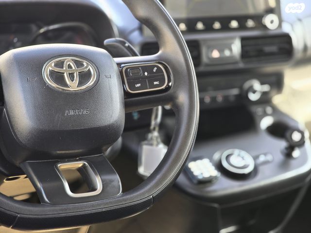 טויוטה פרואייס סיטי