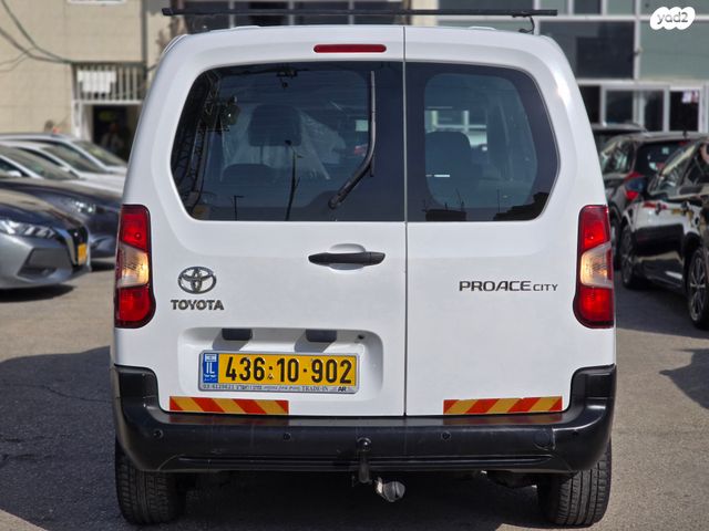 טויוטה פרואייס סיטי