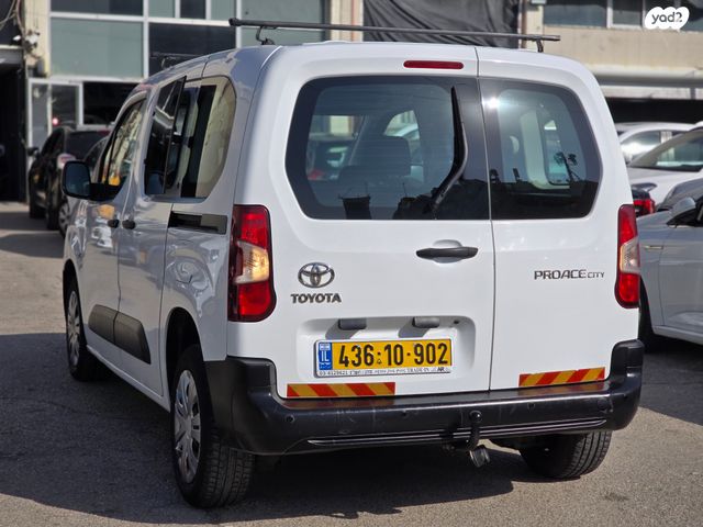 טויוטה פרואייס סיטי