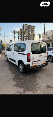 טויוטה פרואייס סיטי