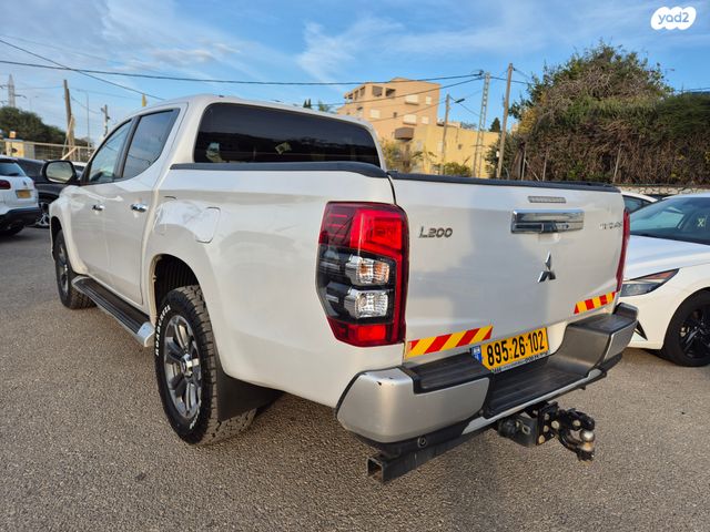 מיצובישי טרייטון / L200