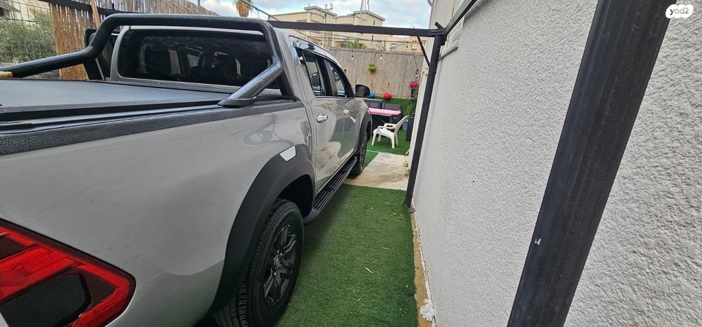 טויוטה היילקס