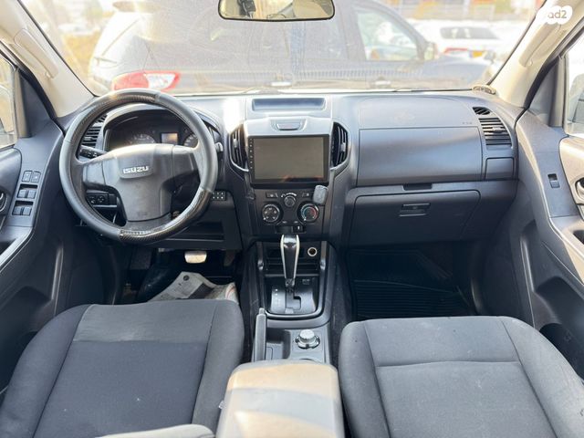 מודעת רכב איסוזו די-מקס