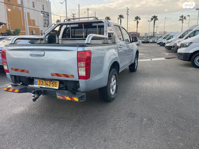 איסוזו די-מקס