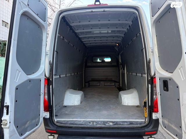 מודעת רכב מרצדס-בנץ ספרינטר 1