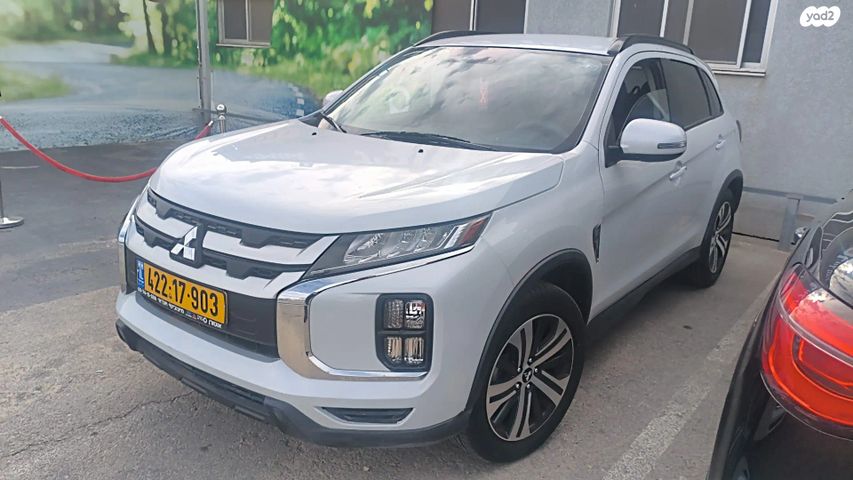 מודעת רכב מיצובישי ASX