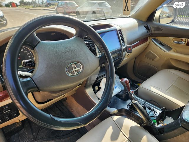 מודעת רכב טויוטה לנד קרוזר