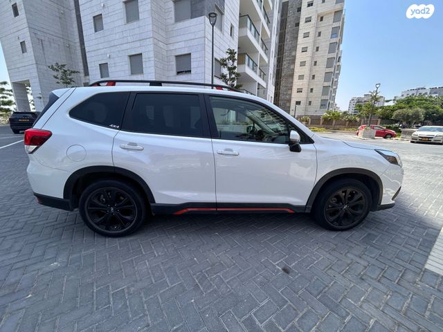 סובארו פורסטר