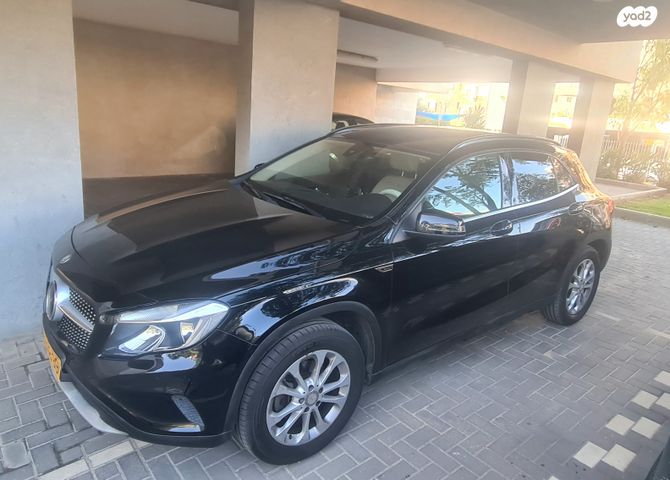 מודעת רכב מרצדס-בנץ GLA