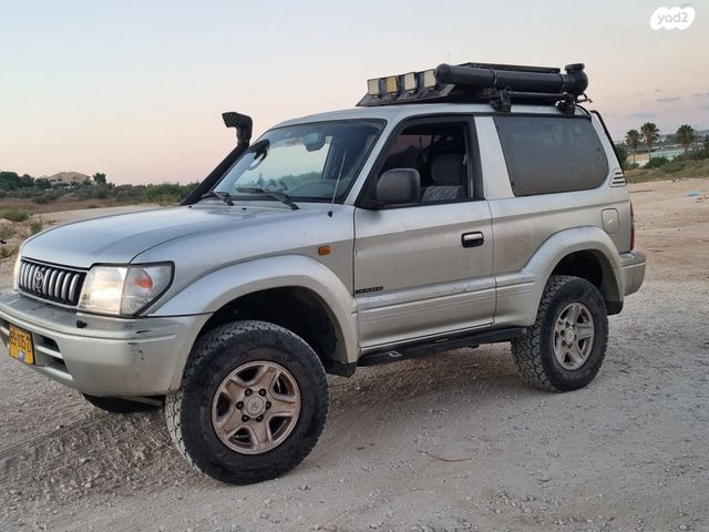 טויוטה לנד קרוזר