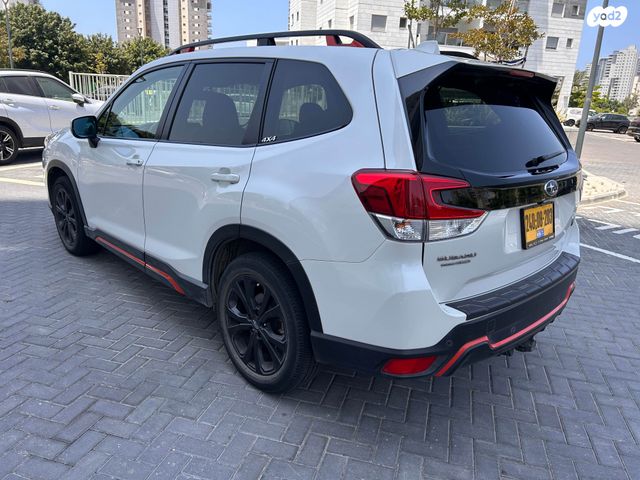 סובארו פורסטר