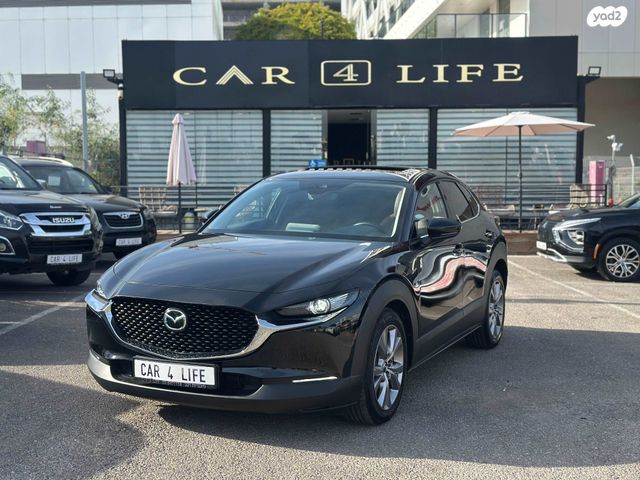מודעת רכב מאזדה CX-30