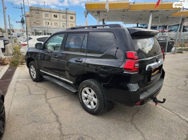 מודעת רכב טויוטה לנד קרוזר