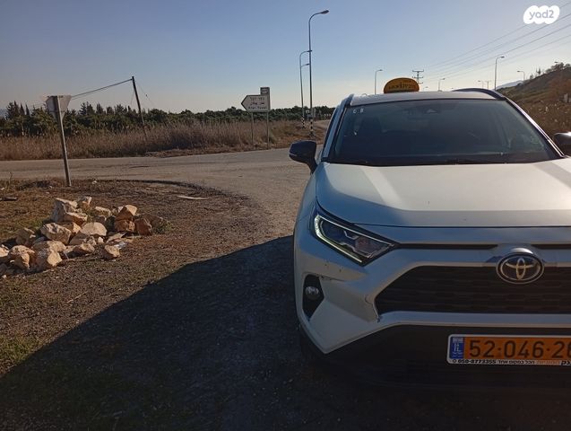 מודעת רכב טויוטה RAV4