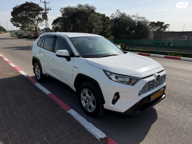 מודעת רכב טויוטה RAV4 1