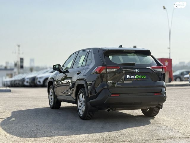 טויוטה RAV4