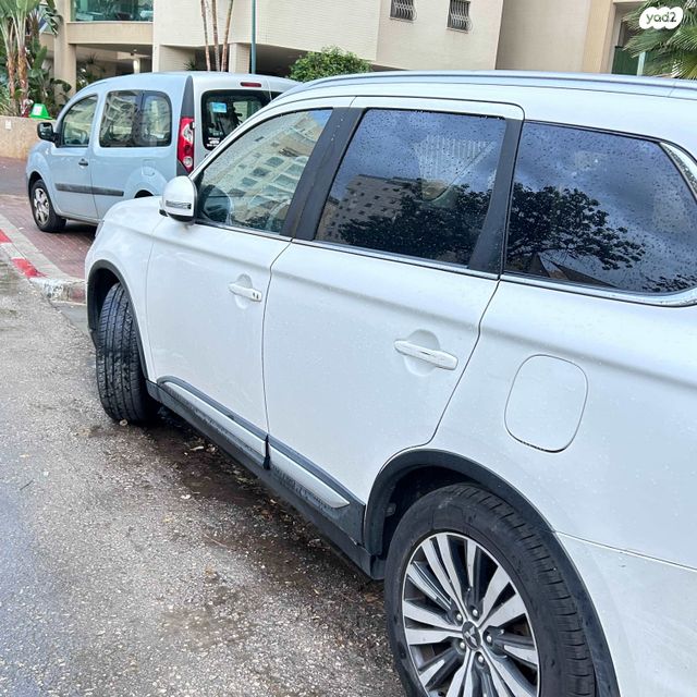 מודעת רכב מיצובישי אאוטלנדר