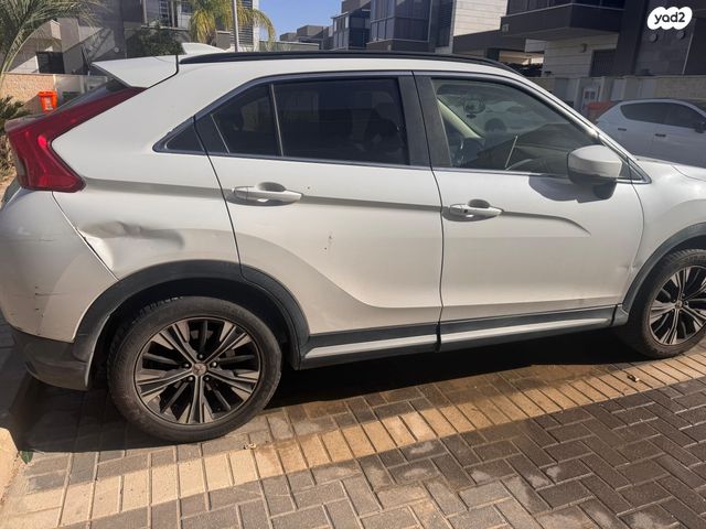 מיצובישי אקליפס קרוס