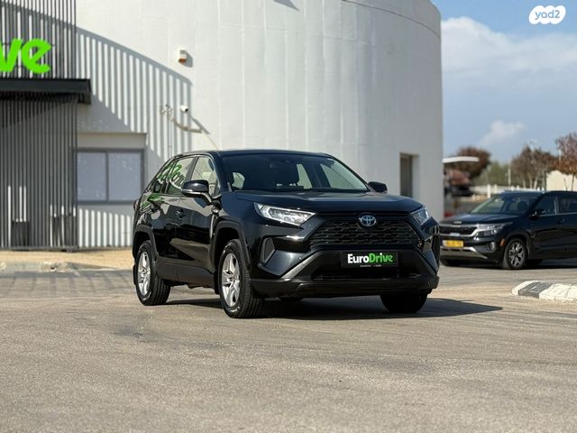 טויוטה RAV4
