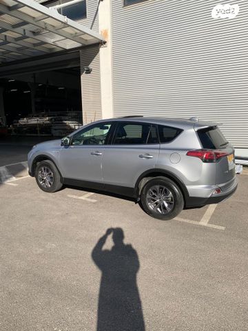 טויוטה RAV4