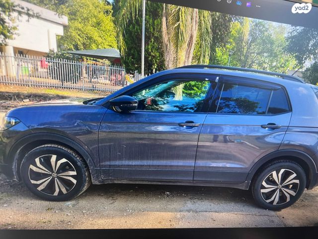 מודעת רכב פולקסווגן T-קרוס