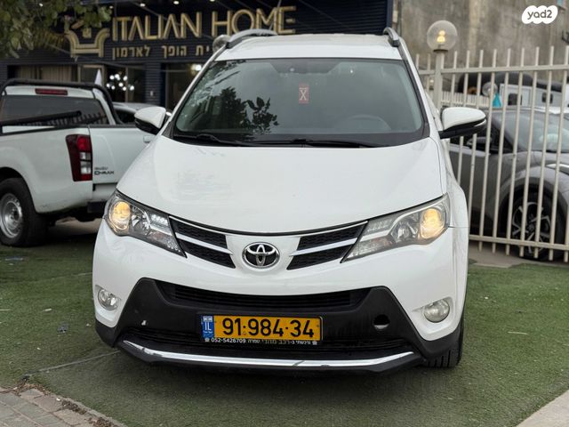 טויוטה RAV4
